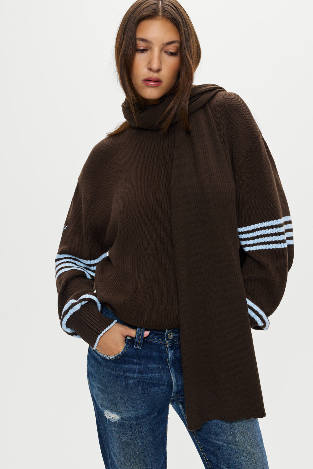 Snug Knit Scarf  Chocolate Brown