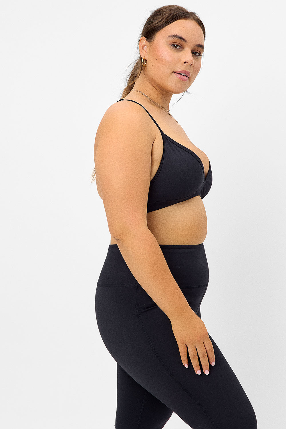 Billie Racerback Sports Bra - Black