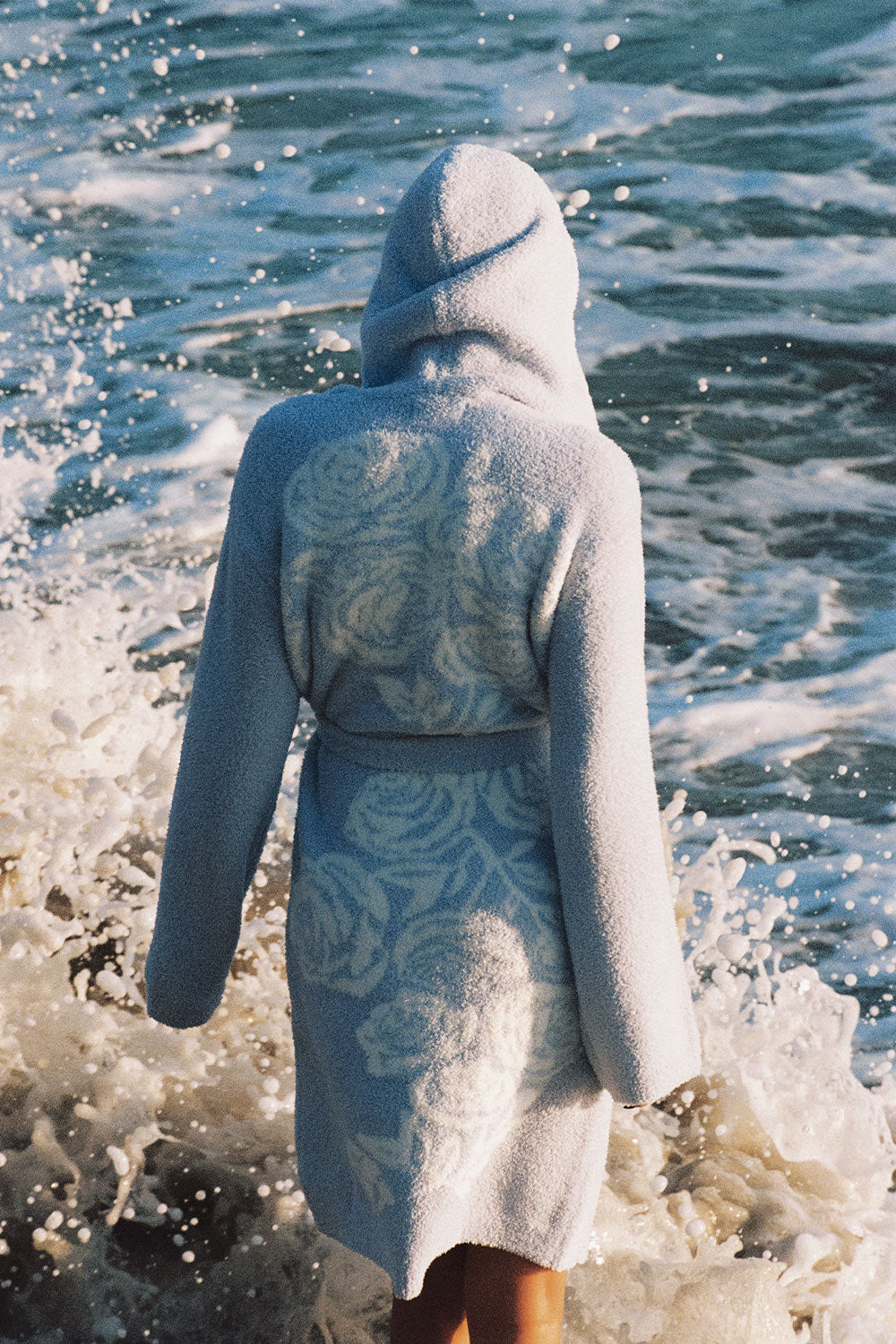 x Barefoot Dreams Fireside Hooded Robe  Ocean Mist