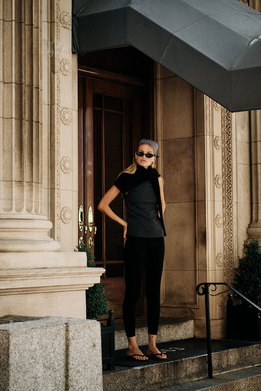 Bodin high waisted leggings black by Frankies Bikinis 