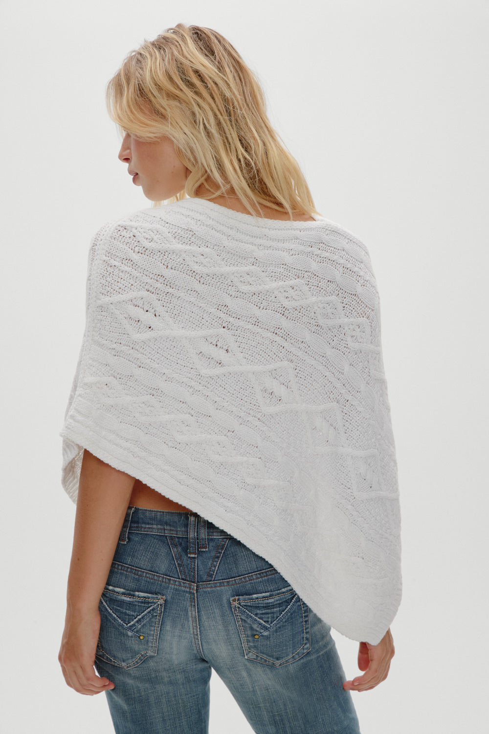 Aspen Knit Poncho - Cloud White