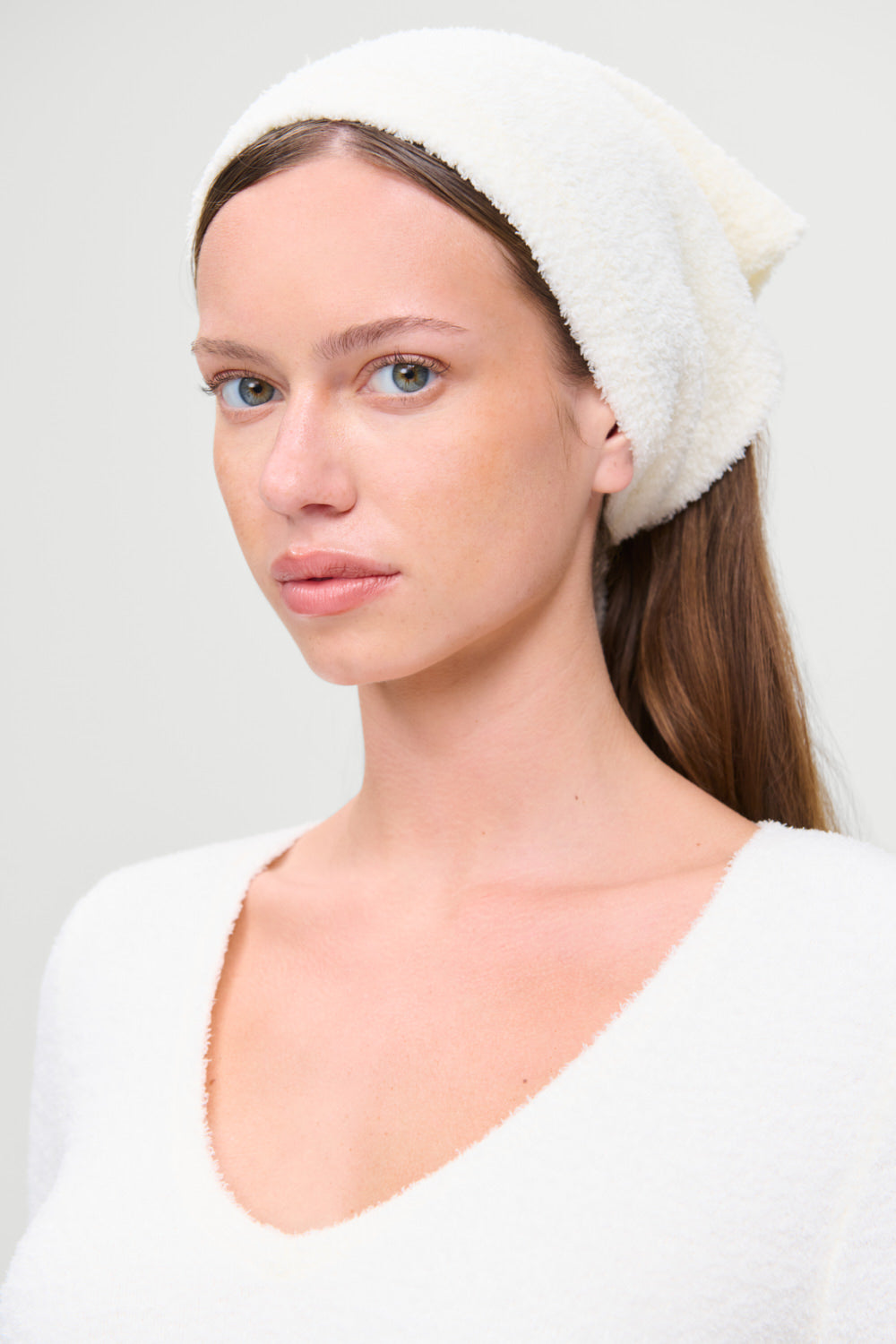 x Barefoot Dreams Bunny Headscarf  Pearl