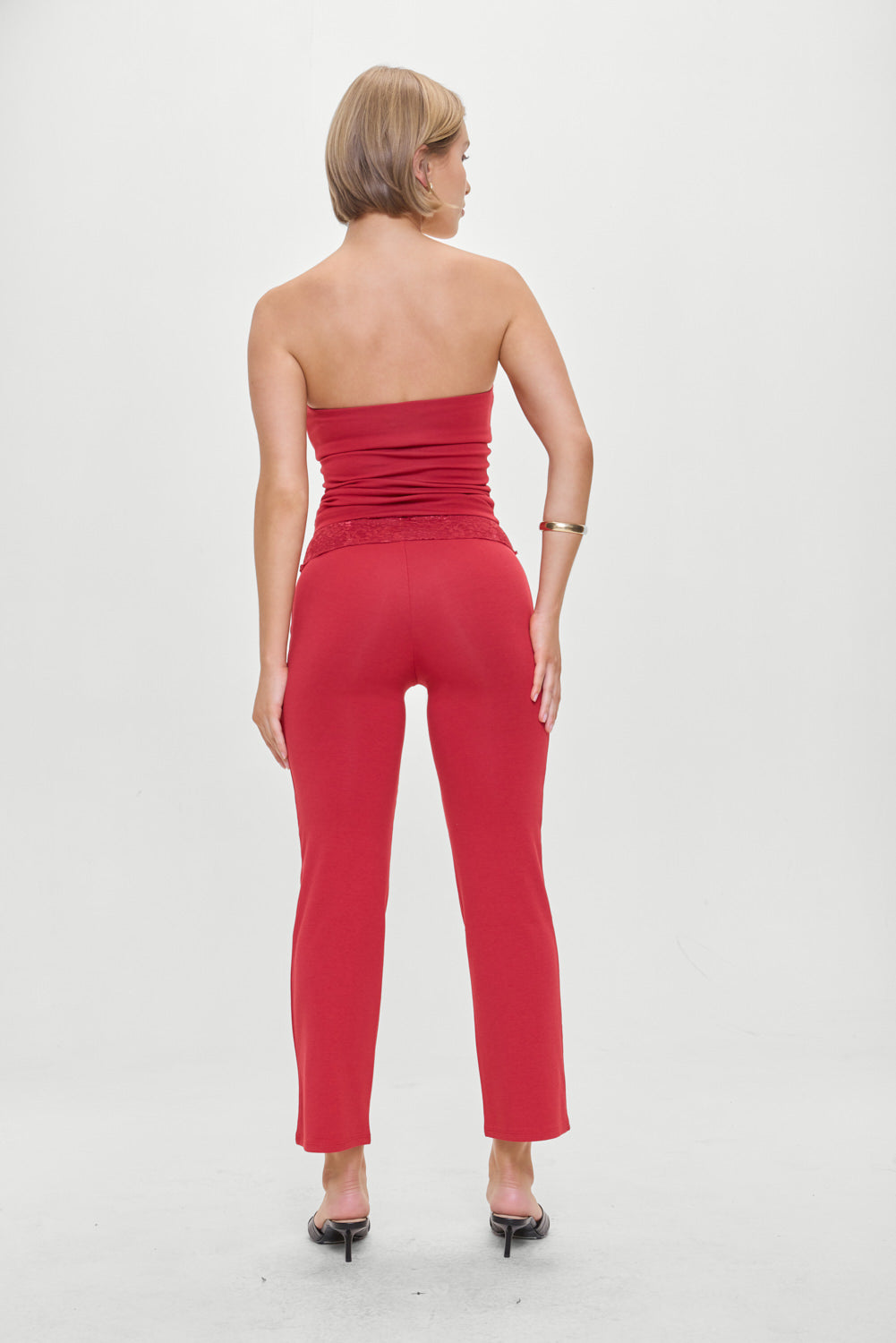 Holloway Low Rise Capri Pants  Pepper