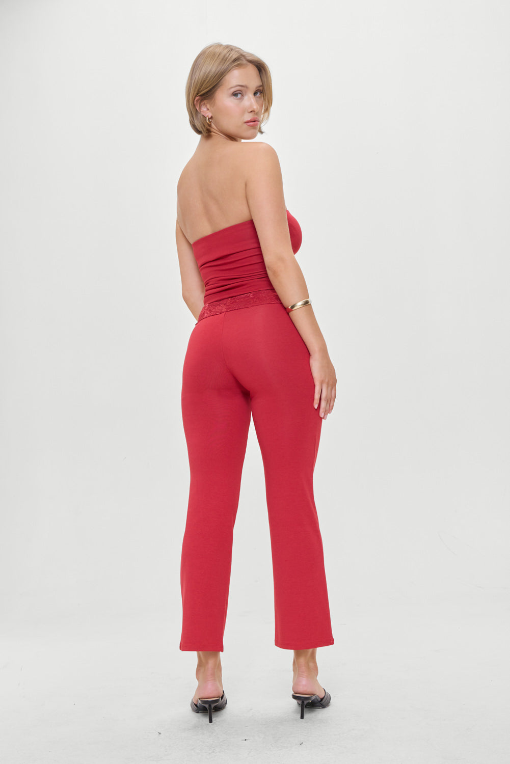 Holloway Low Rise Capri Pants  Pepper