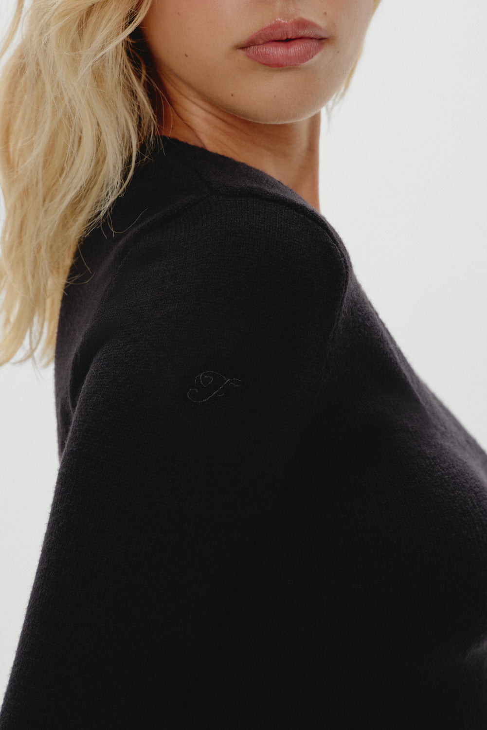 Kit V Neck Knit Sweater  Black