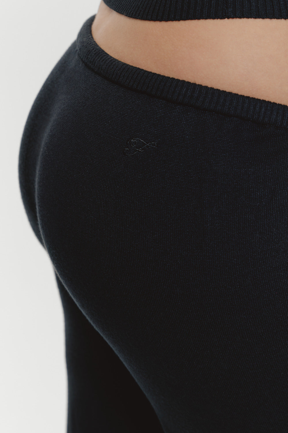 Mellow Knit Pants  Black