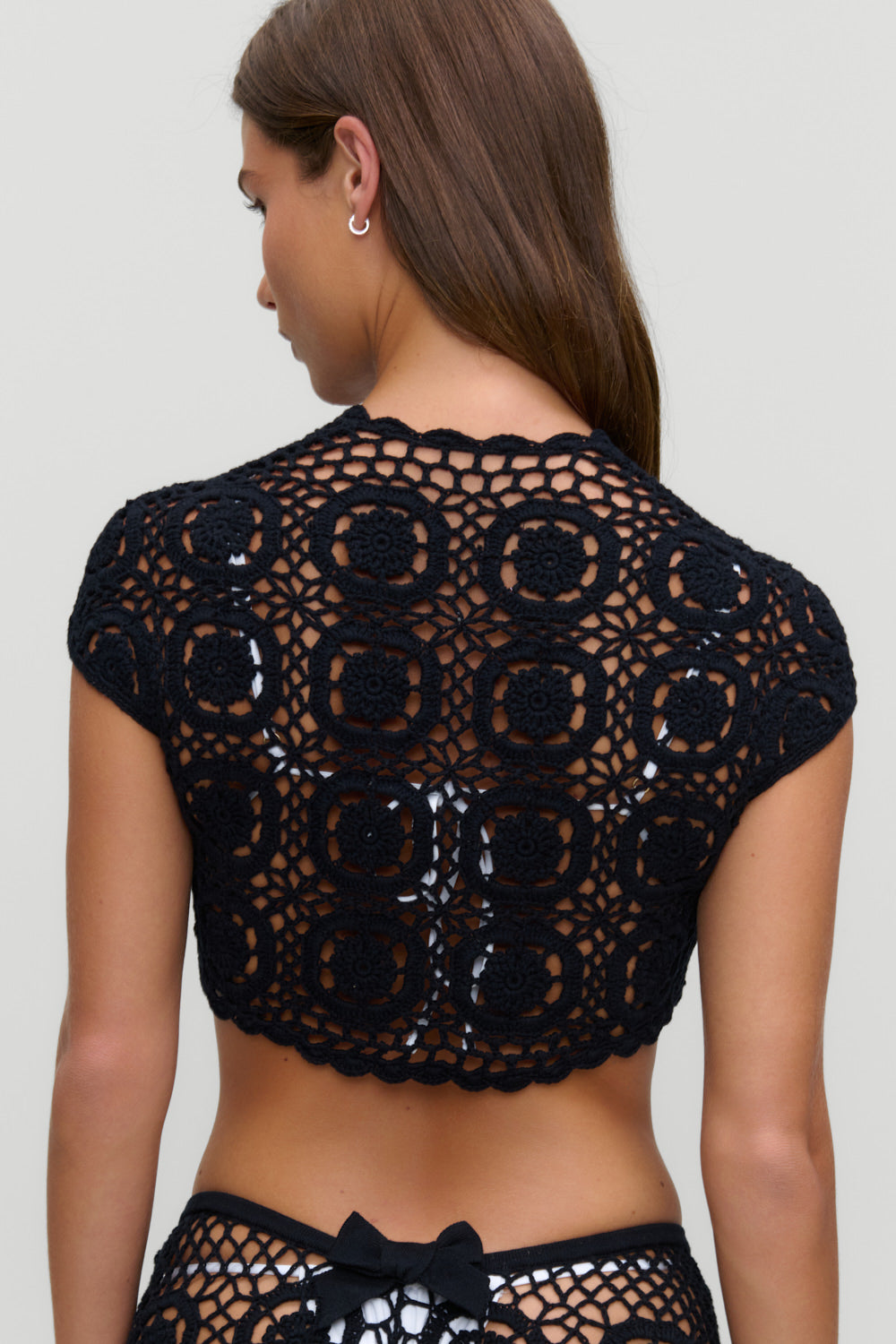 x Devon Lee Carlson Pinky Promise Crochet Bolero  Noir