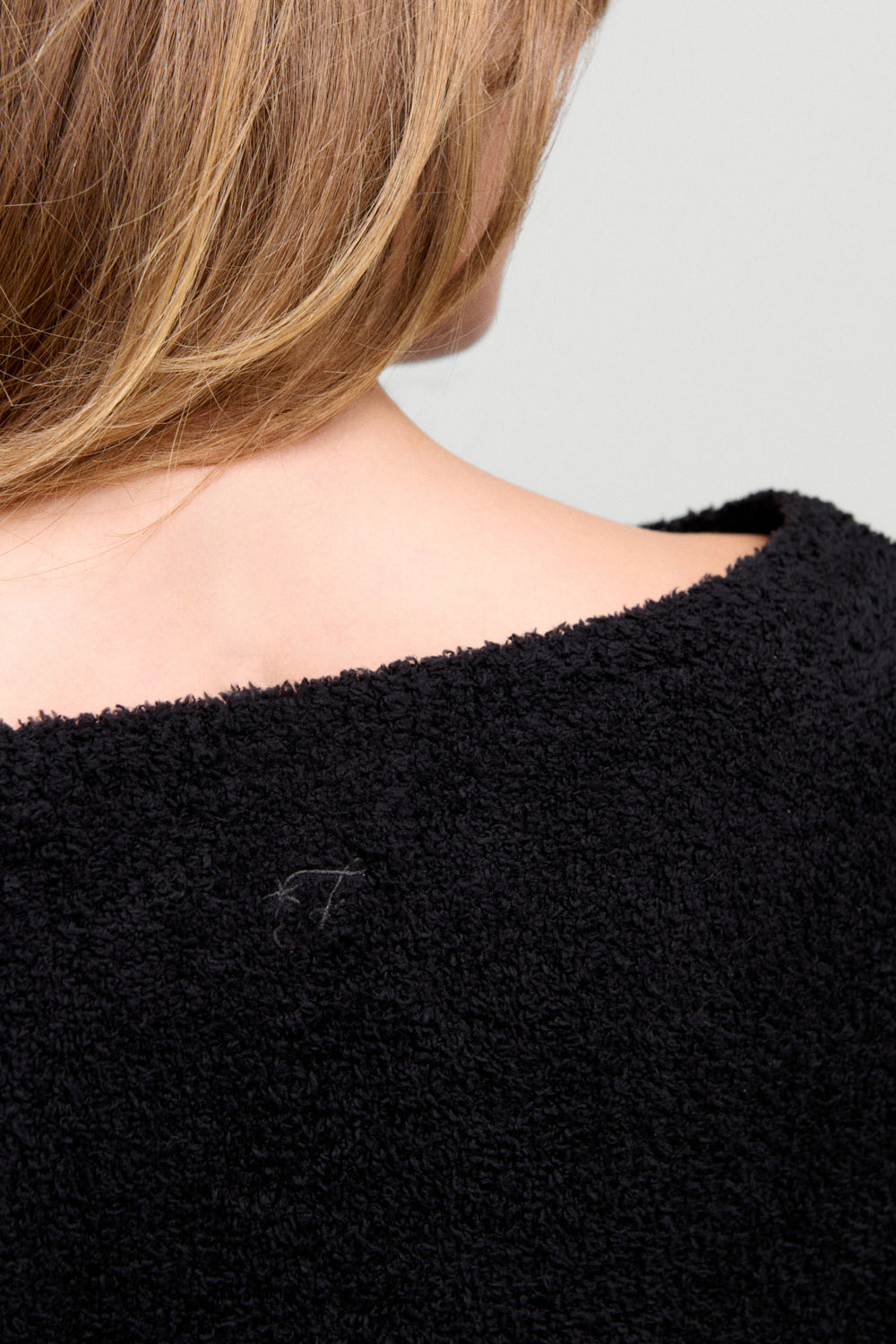 x Barefoot Dreams Scout Knit Poncho  Black