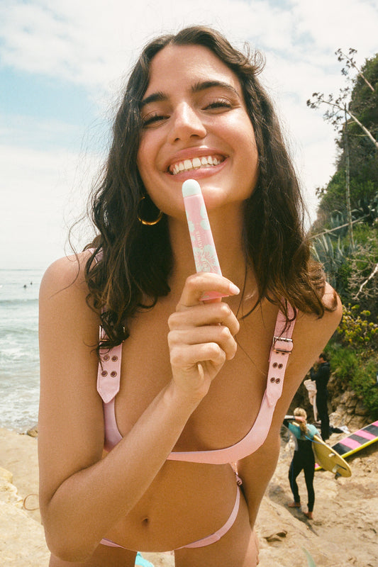 Product-Hover--frankies bikinis guava lip butter